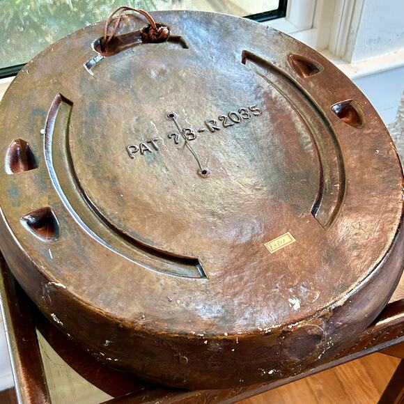 Vintage Ceramic Cameo Wall Hanging, Victorian Woman, Painted Velvet Border - Picture 7 of 16